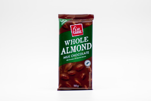fin Carré whole almond milk chocolate 100g